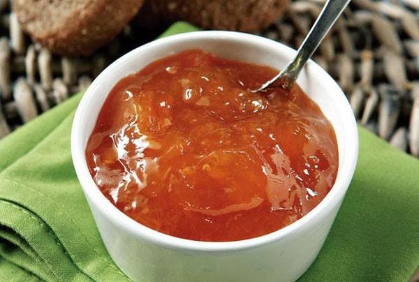 Peach jam for the winter: simple recipes for cooking in a slow cooker, bread machine, with nectarines and other additives