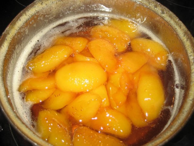 Peach jam with lemon for the winter