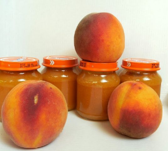 Peach puree for the winter