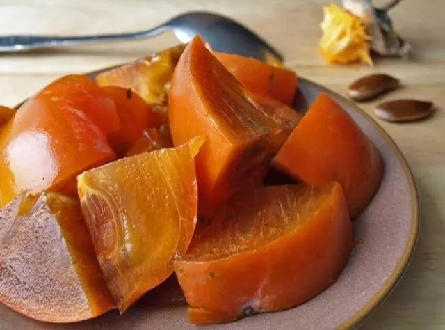 Persimmon compote recipe for the winter