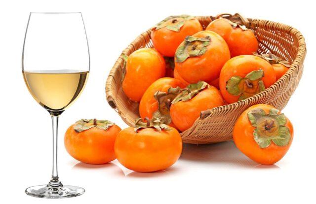 Persimmon wine at home: simple recipes