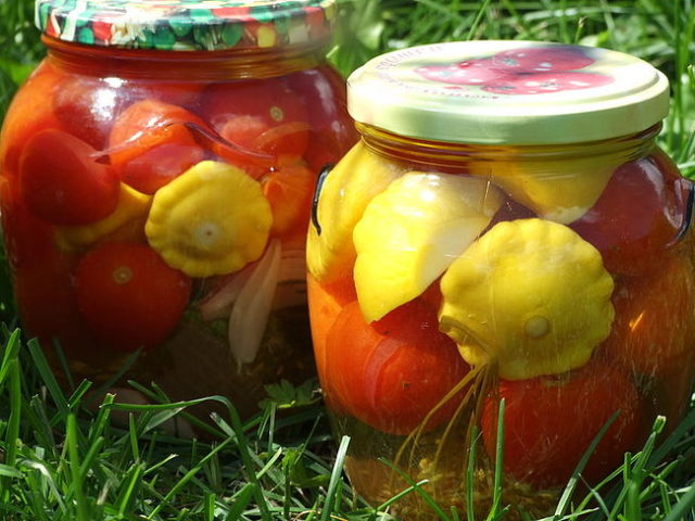 Pickled assorted cucumbers, tomatoes and squash: canning recipes for the winter