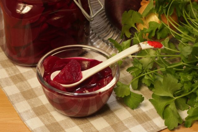 Pickled beets for cold borscht for the winter