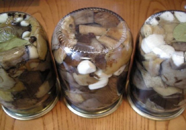 Pickled boletus: recipes for the winter