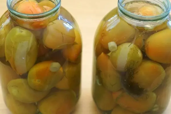 Pickled brown tomatoes