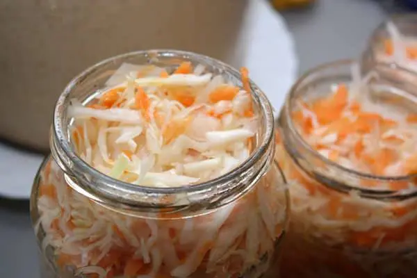 Pickled cabbage in 15 minutes