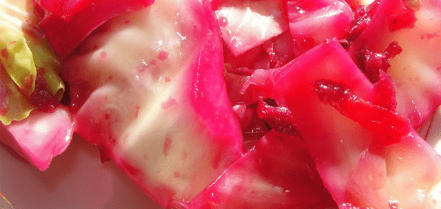 Pickled cabbage in large pieces of instant cooking: recipe