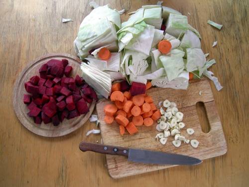 Pickled Cabbage with Instant Beetroot