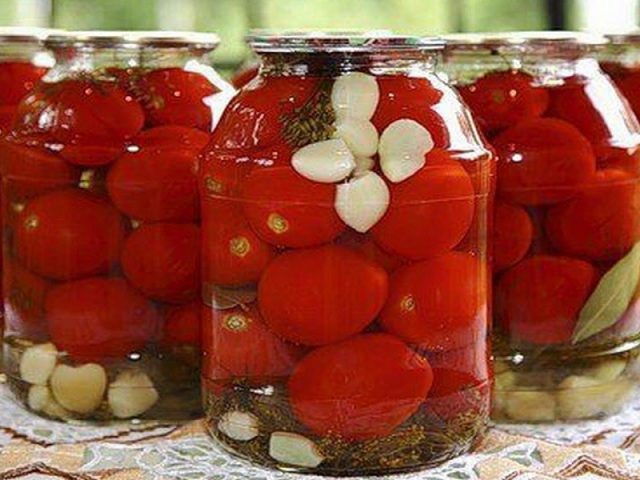 Pickled cherry tomatoes