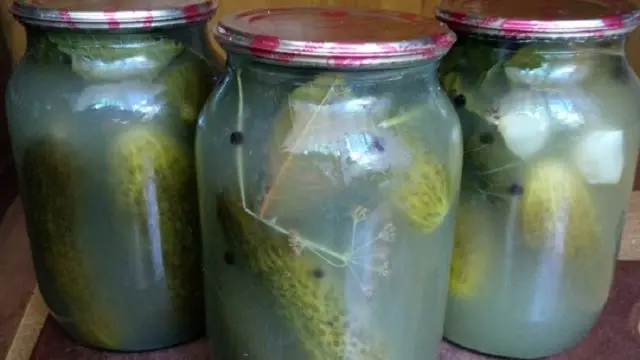 Pickled cucumbers become cloudy (fermented) in a jar: how to fix, causes of cloudiness during pickling, pickling, canning