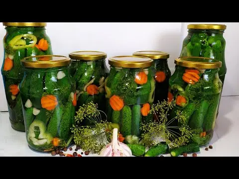 Pickled cucumbers Emerald: a recipe for the winter