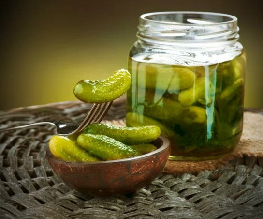 Pickled cucumbers gherkins: a recipe like in a store (store) for the winter