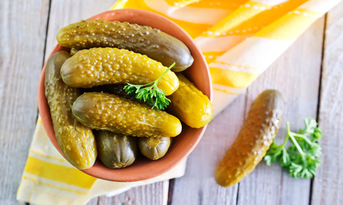 Pickled cucumbers gherkins: a recipe like in a store (store) for the winter