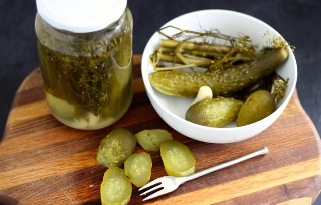 Pickled cucumbers in Polish: recipes for the winter