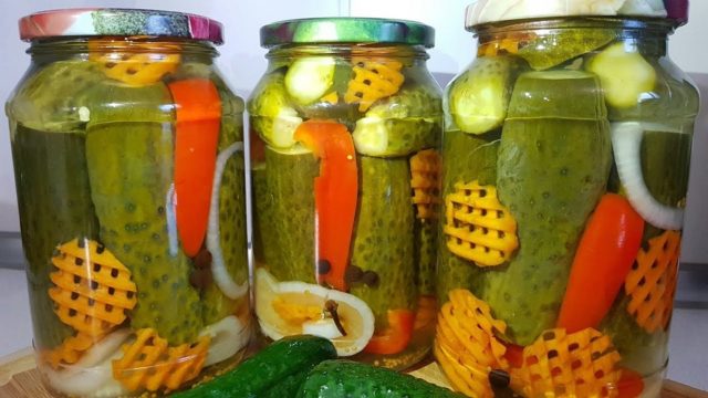 Pickled cucumbers in Polish: recipes for the winter