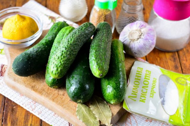 Pickled cucumbers with lemon for the winter: recipes, reviews