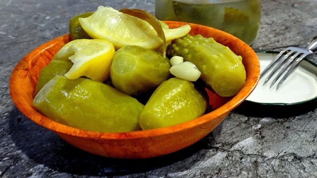 Pickled cucumbers with lemon for the winter: recipes, reviews