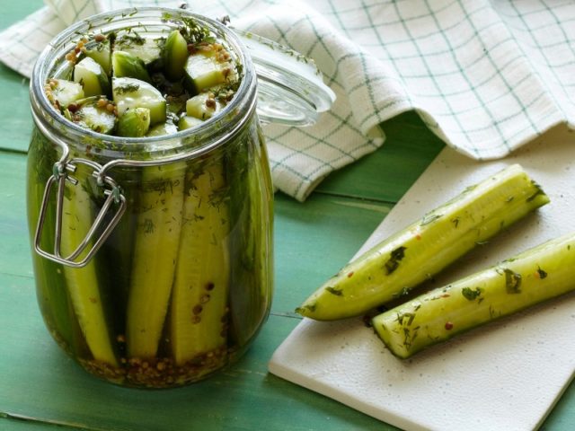 Pickled cucumbers with mustard seeds: recipes for the winter