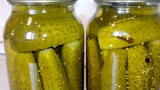 Pickled cucumbers with mustard seeds: recipes for the winter