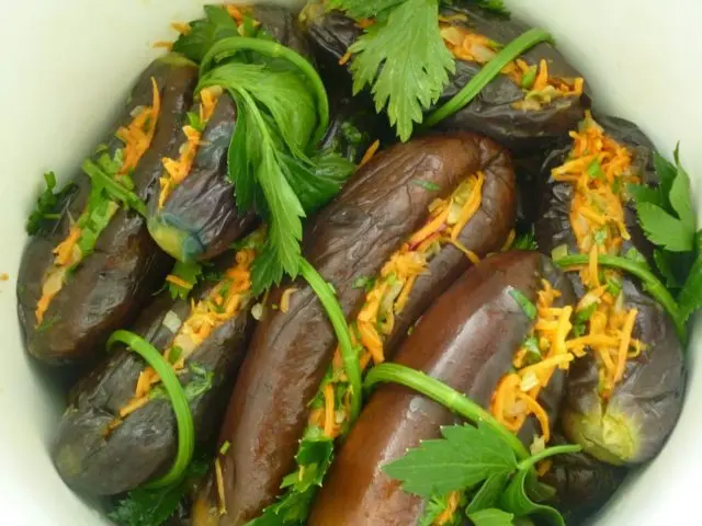 Pickled Eggplant Recipes with Carrots and Garlic