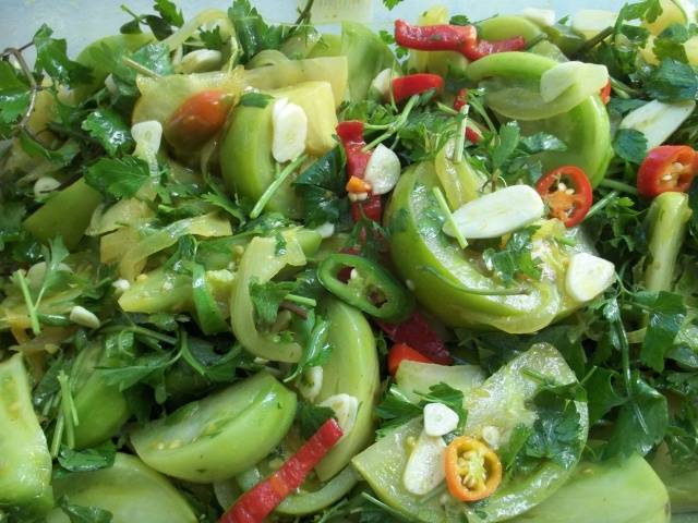 Pickled Green Tomatoes with Garlic Recipe