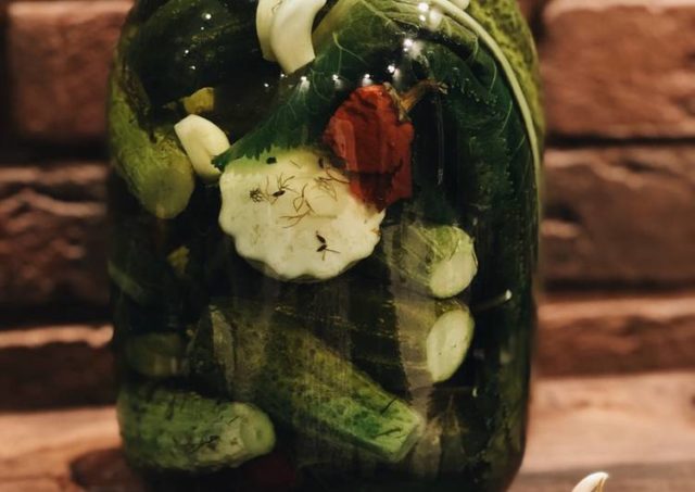 Pickled patissons with cucumbers for the winter: recipes for pickling, pickling, salads