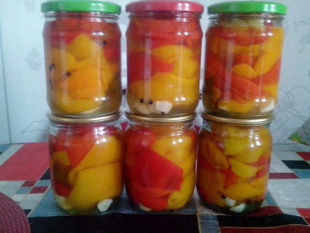 Pickled peppers with citric acid for the winter: pickling and preservation recipes