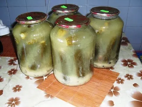 Pickled pickled cucumbers in jars as barrel: 14 recipes for the winter