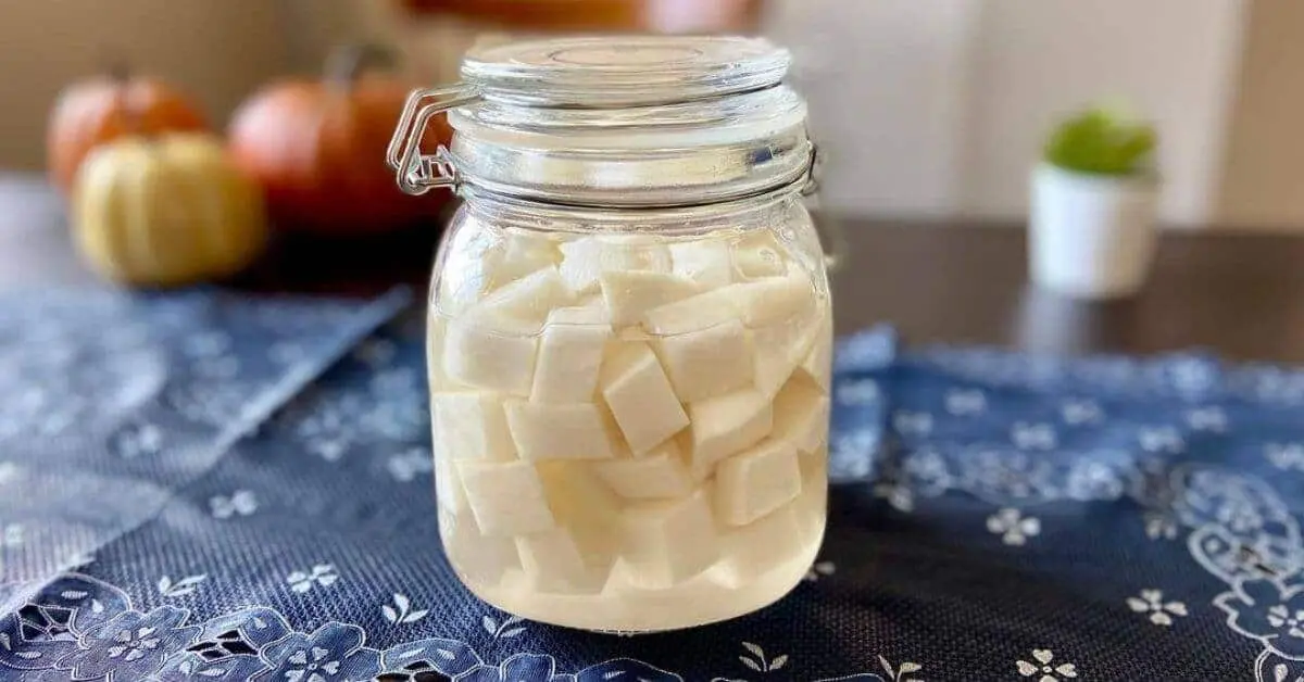 Pickled radish for the winter: how to keep a black look at home and pickled in Korean