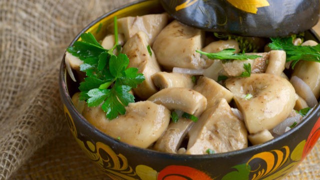 Pickled, salted milk mushrooms: benefits and harms, calories, composition