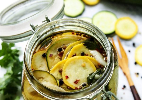 Pickled squash: how to pickle them for the winter, recipes for crispy instant preparations, without sterilization