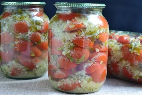 Pickled tomatoes with onions for the winter: recipes with photos