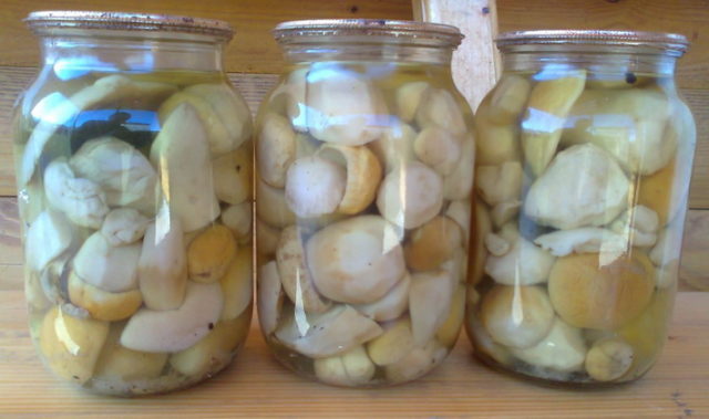 Pickled valui: recipes for cooking at home