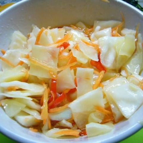 Pickling cabbage with chunks