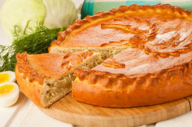 Pie with mushrooms: salted and fresh, with potatoes and onions, recipes with photos