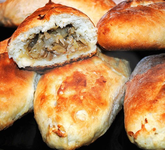 Pies with mushrooms: with potatoes, eggs, rice, in the oven