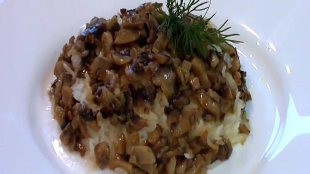 Pilaf with champignons: recipes with and without meat, step by step photos