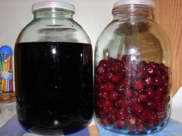 Pitted cherry wine: how to cook at home