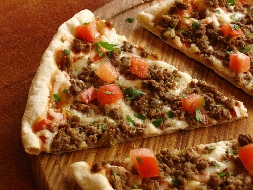 Pizza with mushrooms: cooking recipes with photos at home