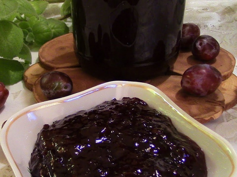 Plum jam for the winter