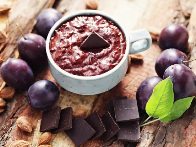 Plum jam with cocoa for the winter