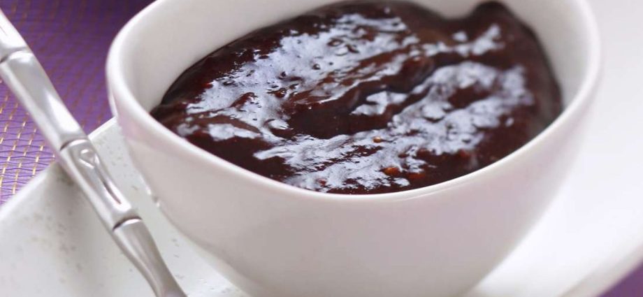 Plum jam with cocoa for the winter