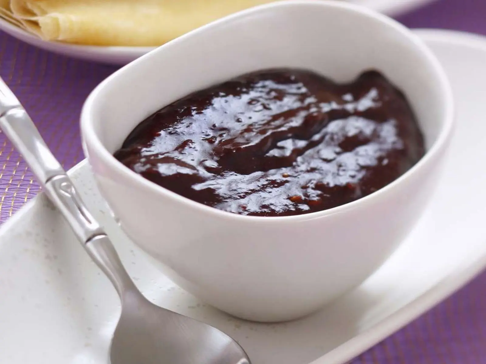 Plum jam with cocoa for the winter