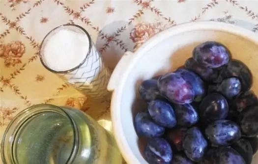 Plum wine at home