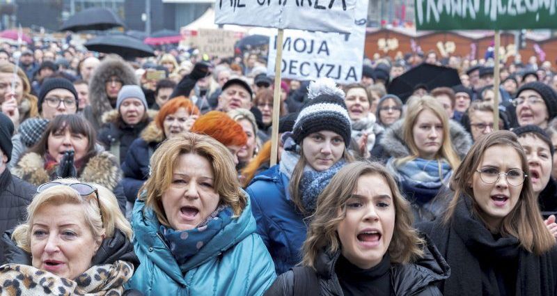 Polish women die of breast cancer. Money from the government is not helping