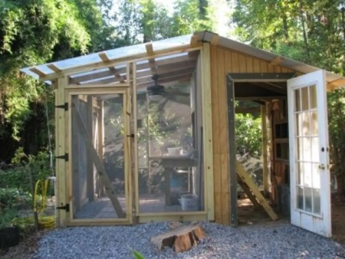 Polycarbonate greenhouse chicken coop