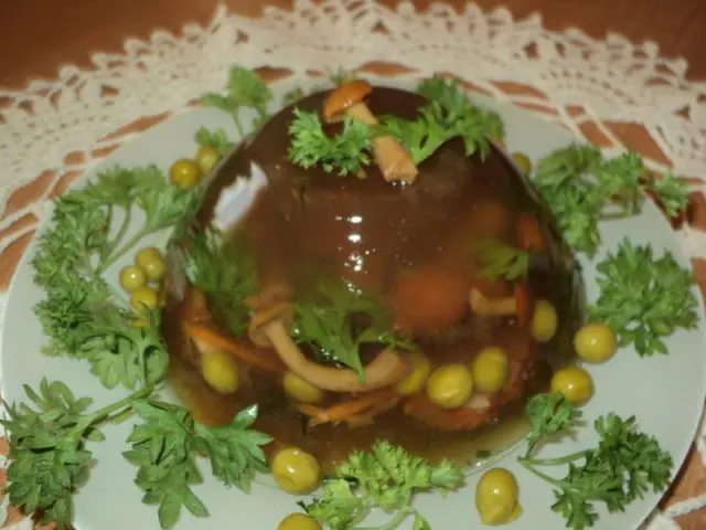 Pork tongue aspic: recipes with and without gelatin