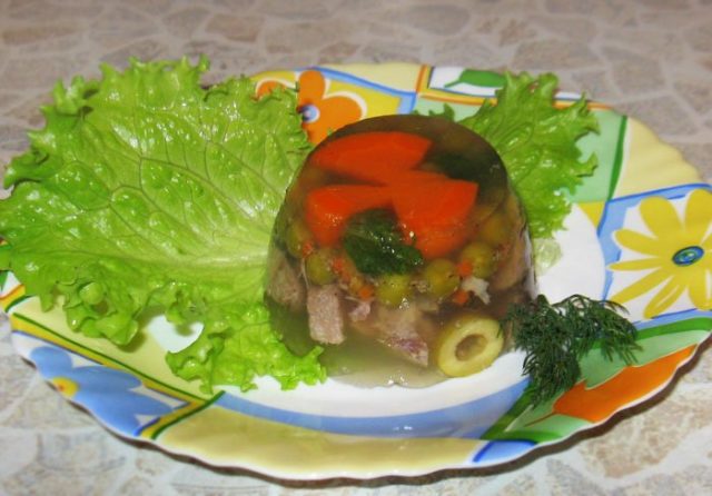 Pork tongue aspic: recipes with and without gelatin