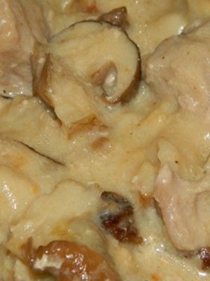 Pork with champignons: delicious recipes