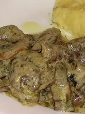 Pork with champignons: delicious recipes